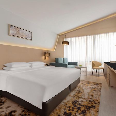 Hyatt Place Bangkok Sukhumvit 1 Exterior photo