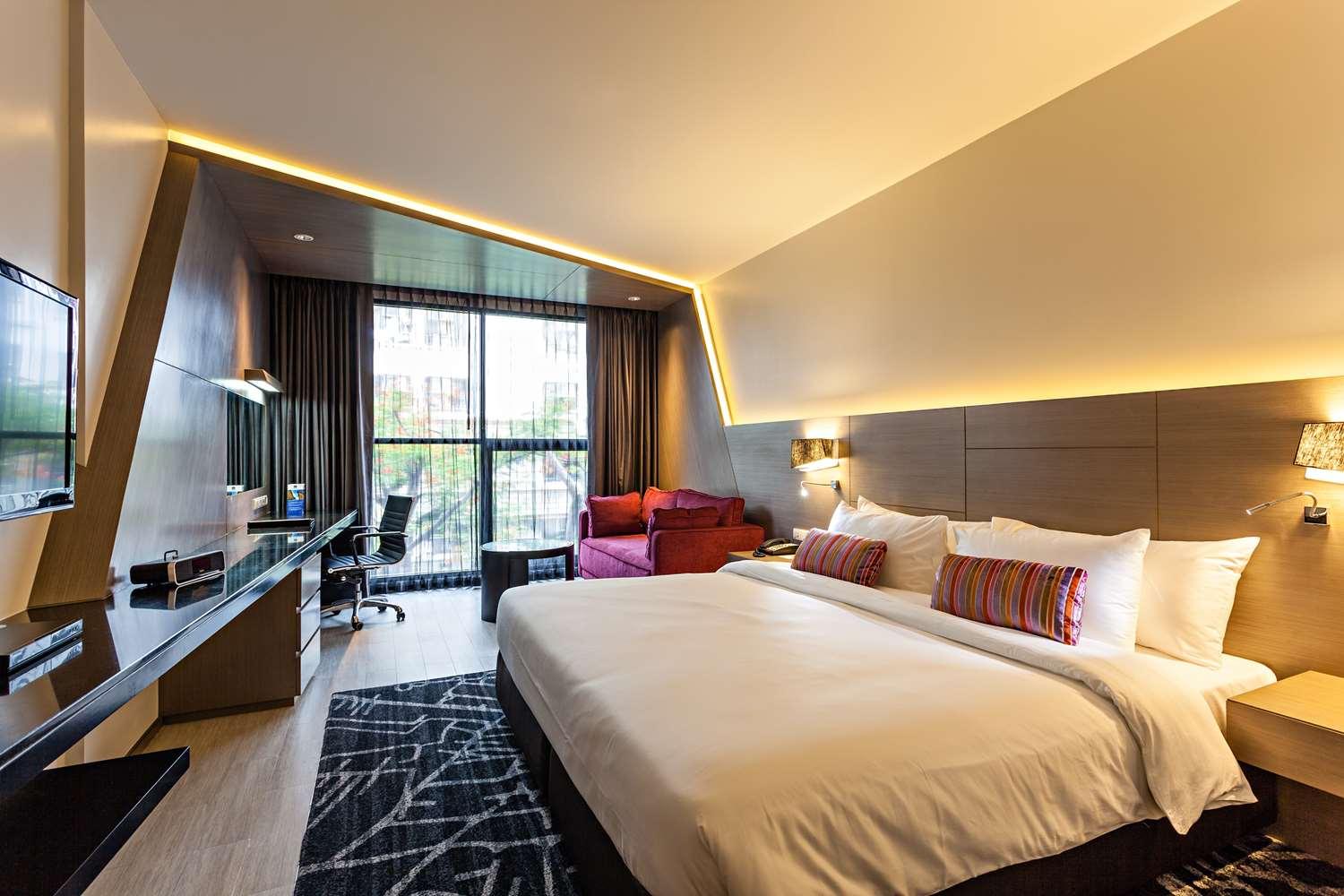 Hyatt Place Bangkok Sukhumvit 1 Exterior photo