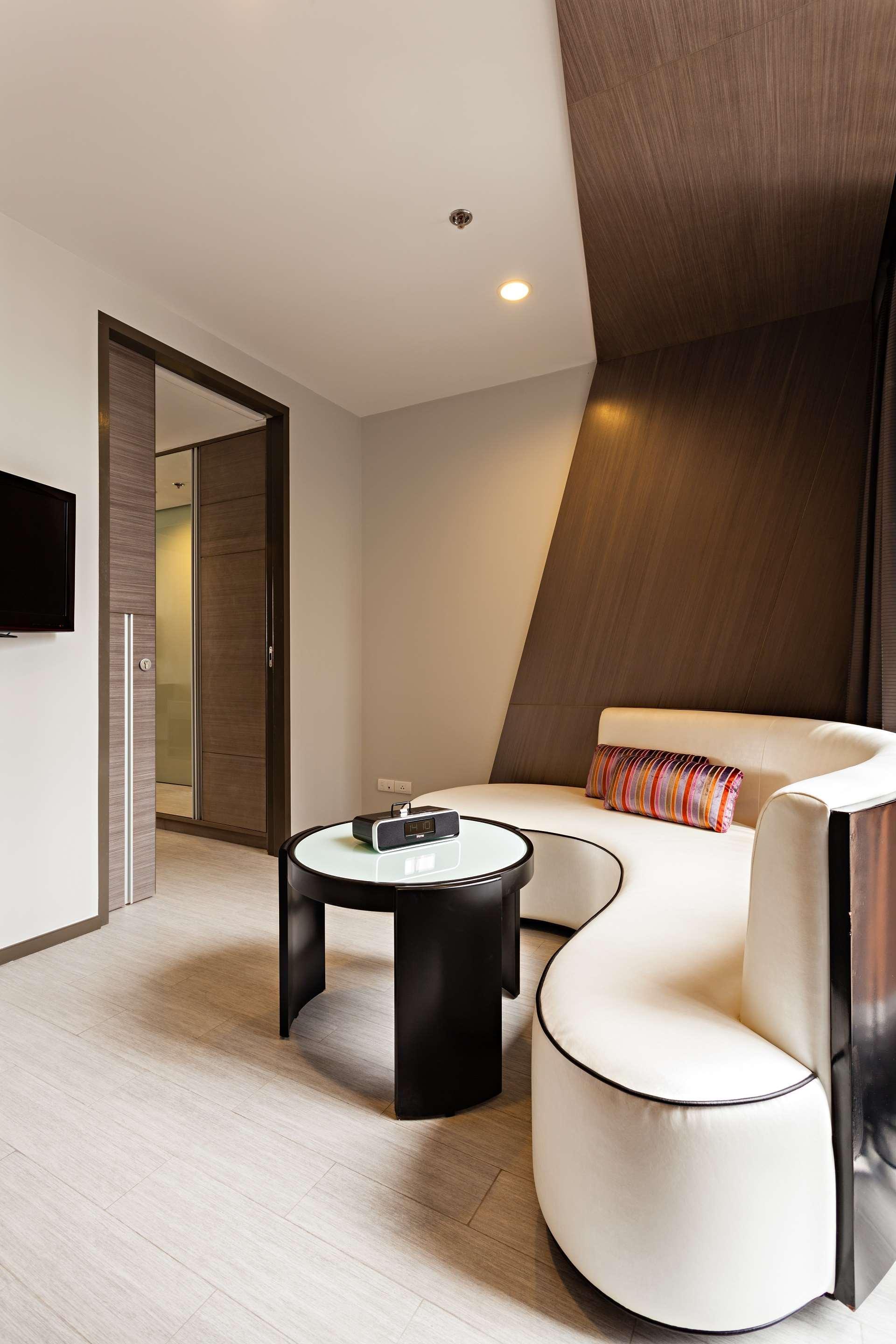 Hyatt Place Bangkok Sukhumvit 1 Exterior photo