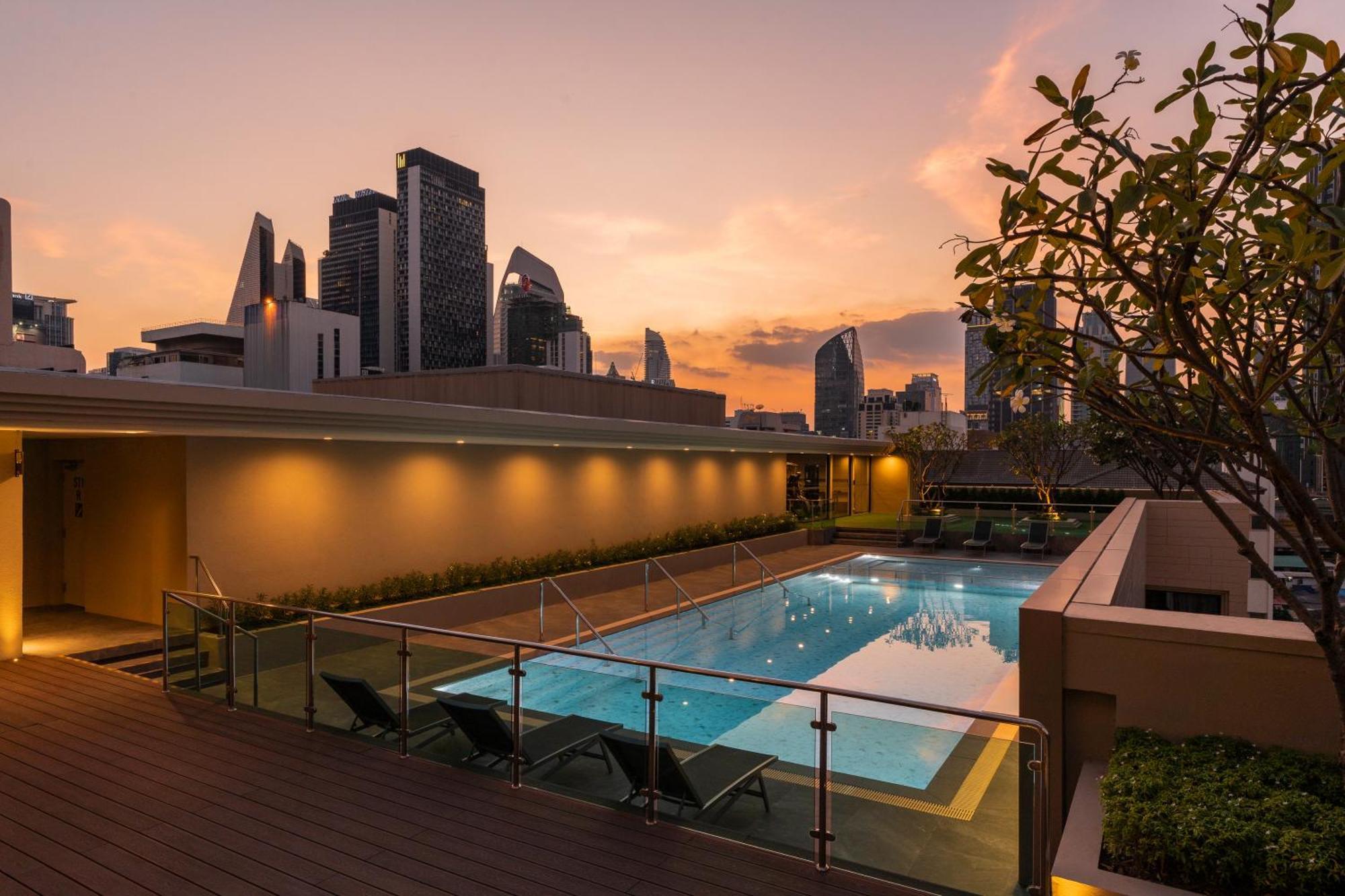 Hyatt Place Bangkok Sukhumvit 1 Exterior photo
