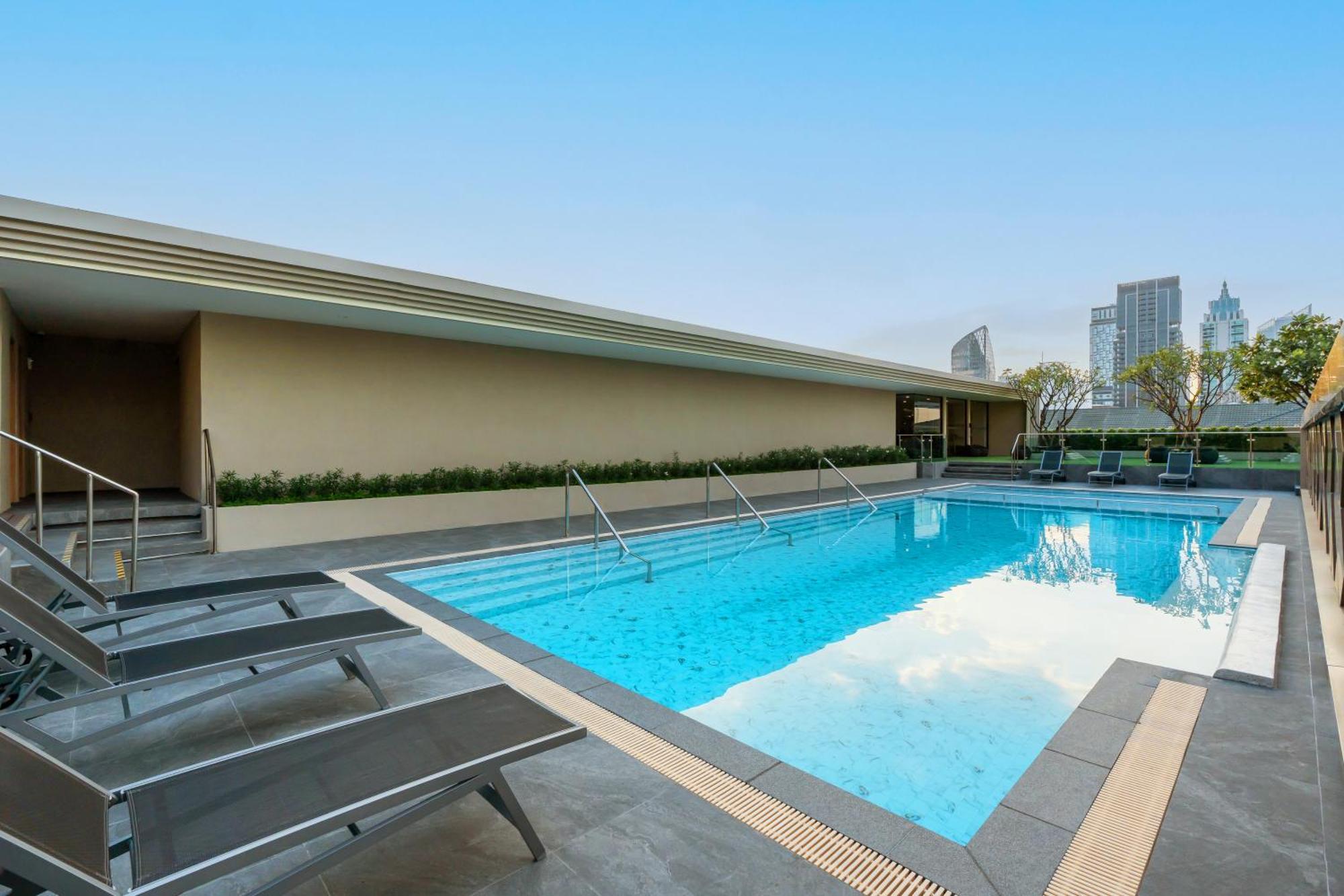 Hyatt Place Bangkok Sukhumvit 1 Exterior photo